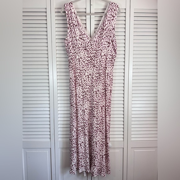 Rails Audrina Dress Midi Pink Static Leopard Pull On V-neck Size Large - Picture 3 of 11